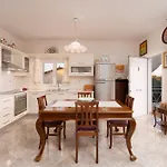 Azure Garden Retreat Tatil Evi *