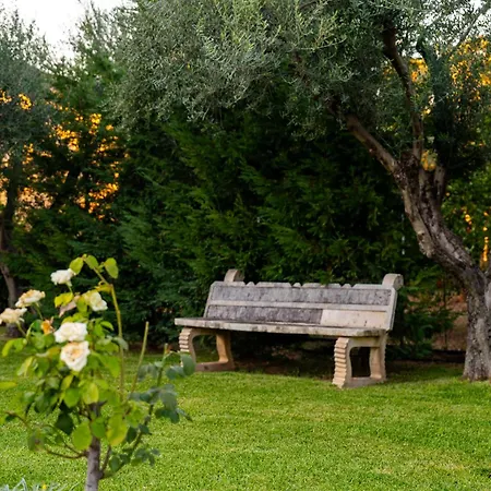 Vakantiehuis Azure Garden Retreat *