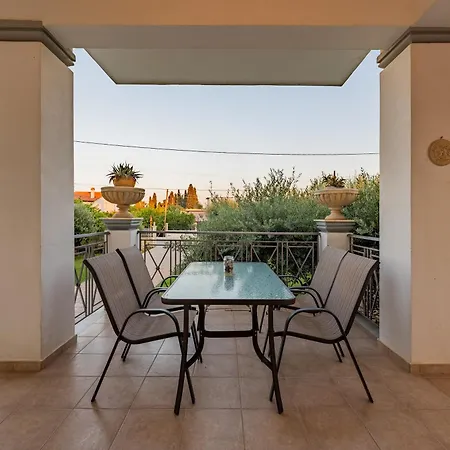 Vakantiehuis Azure Garden Retreat