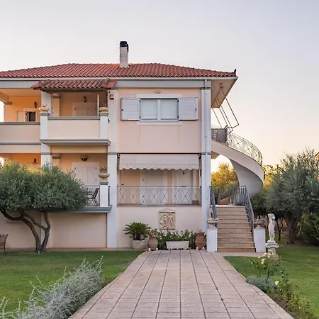 Azure Garden Retreat Tatil Evi