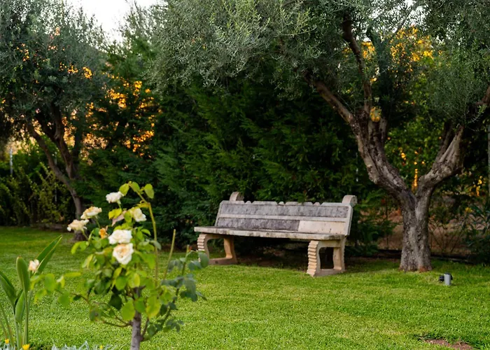 Vakantiehuis Azure Garden Retreat *