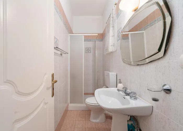 Vakantiehuis Azure Garden Retreat *