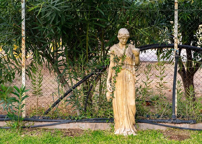 Azure Garden Retreat * エギオ